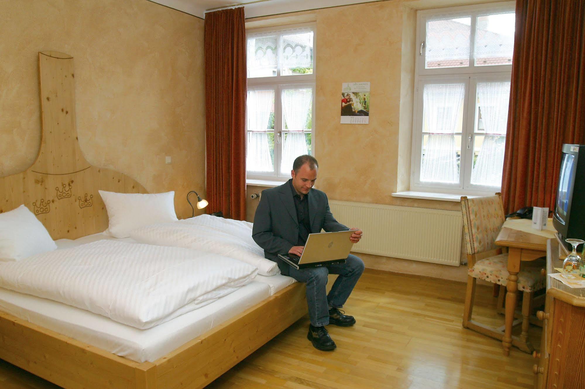 Hotel & Brauereigasthof Drei Kronen Memmelsdorf Esterno foto