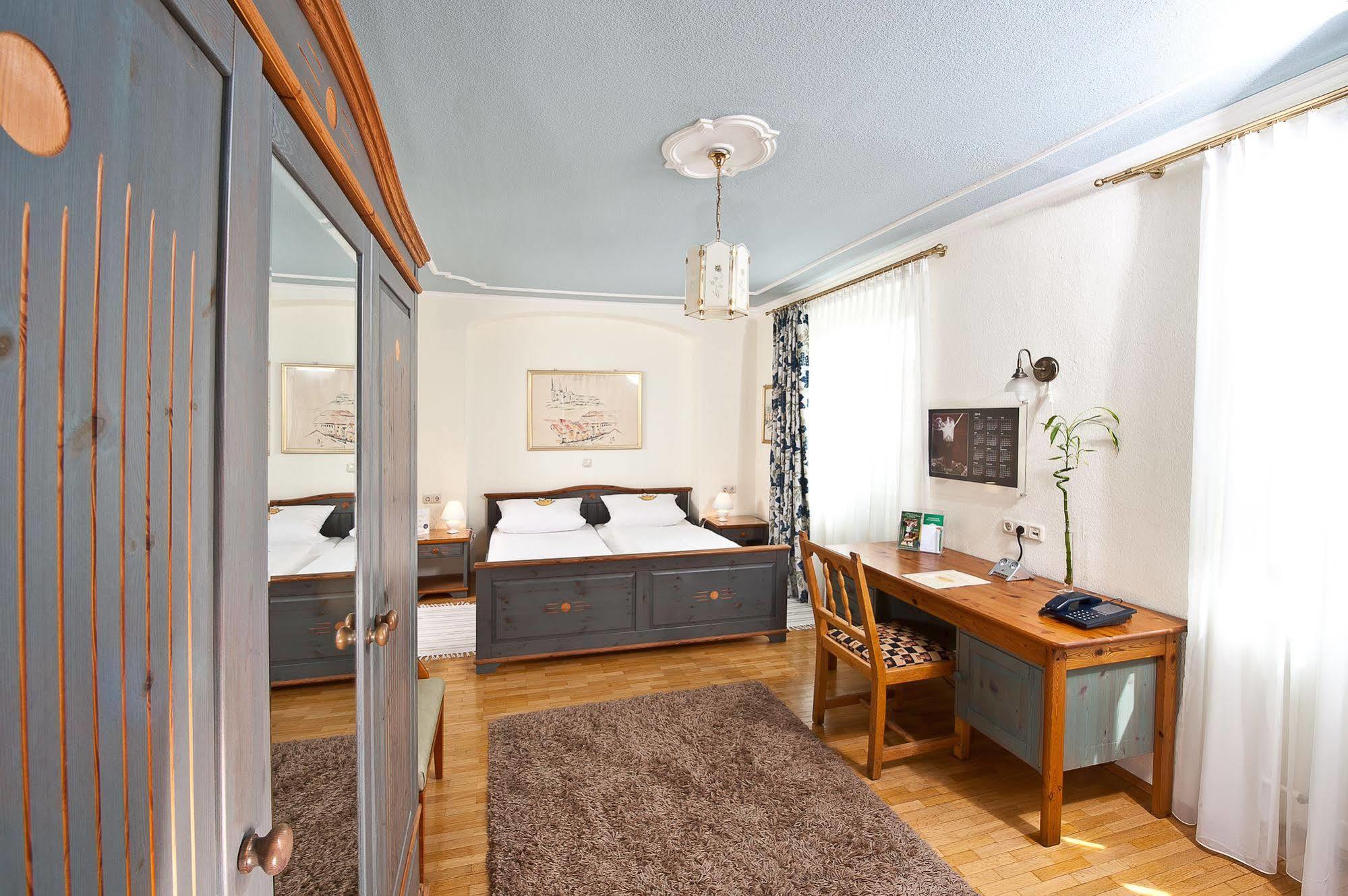 Hotel & Brauereigasthof Drei Kronen Memmelsdorf Esterno foto